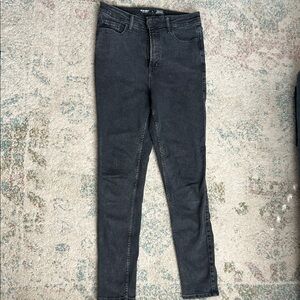 Old Navy Women's black Extra High-Rise Super Skinny Rockstar Jeans